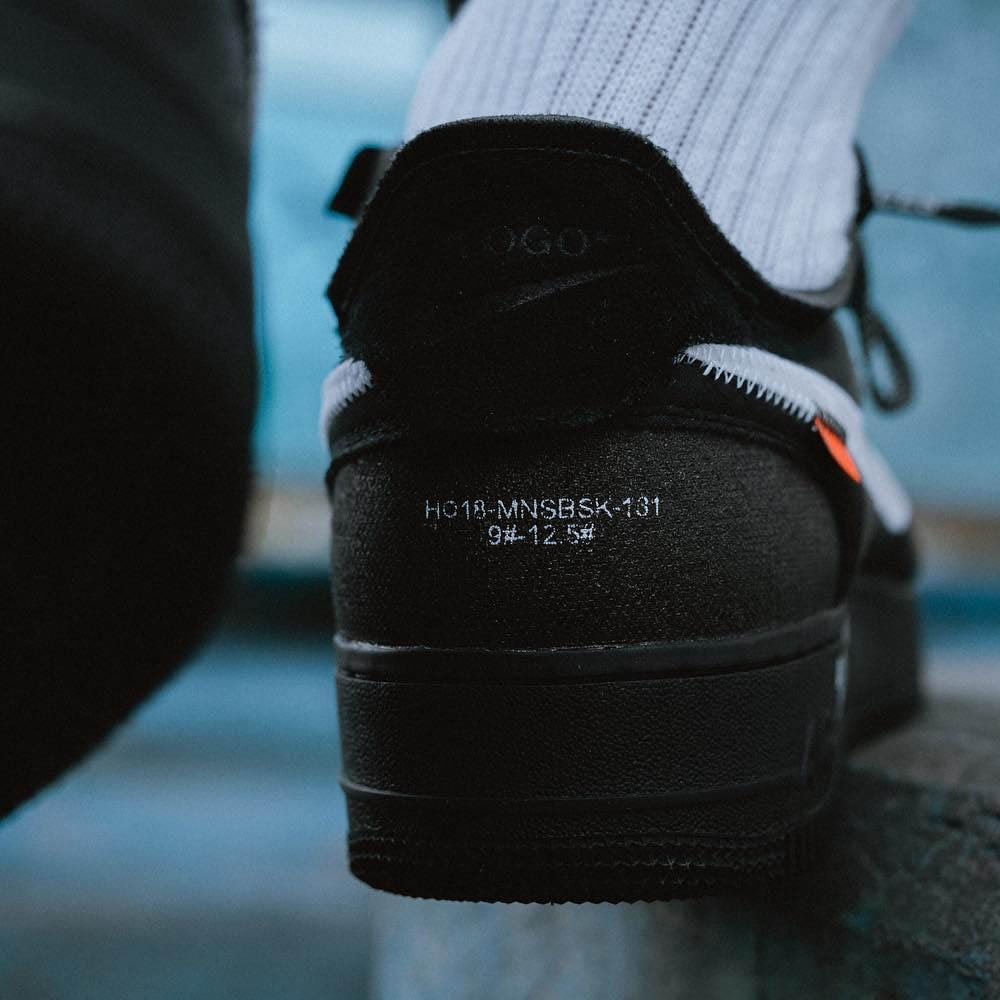 Off White x Nike Air Force 1 Black Kick Game