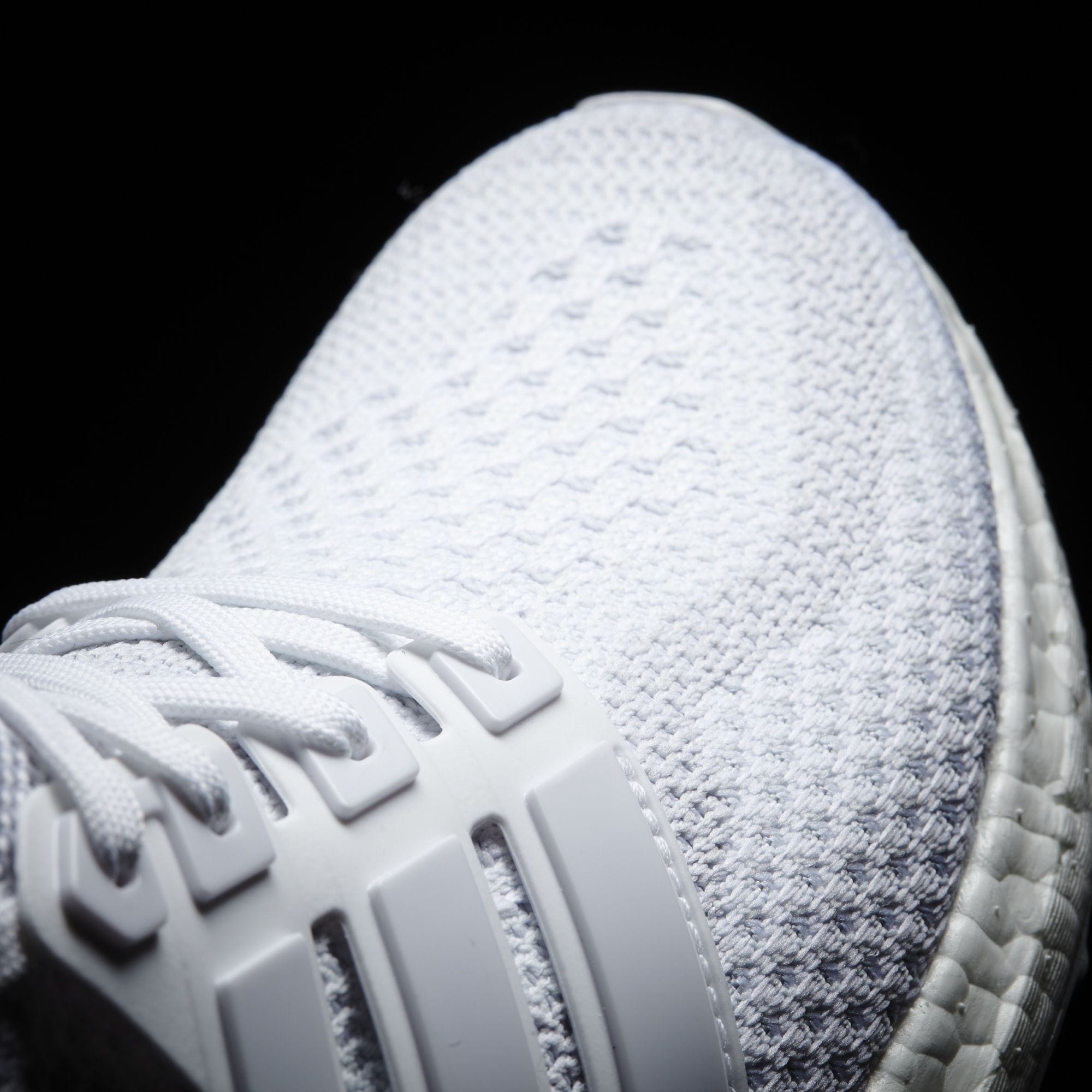 Adidas Ultra Boost White 2.0 Kick Game