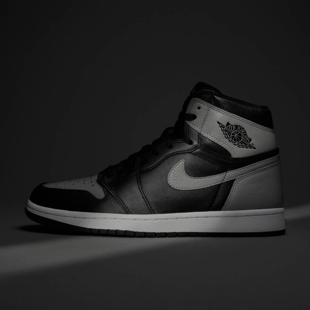 【新作☆】Nike Air Jordan 1 OG BG（Shadow） スニーカー