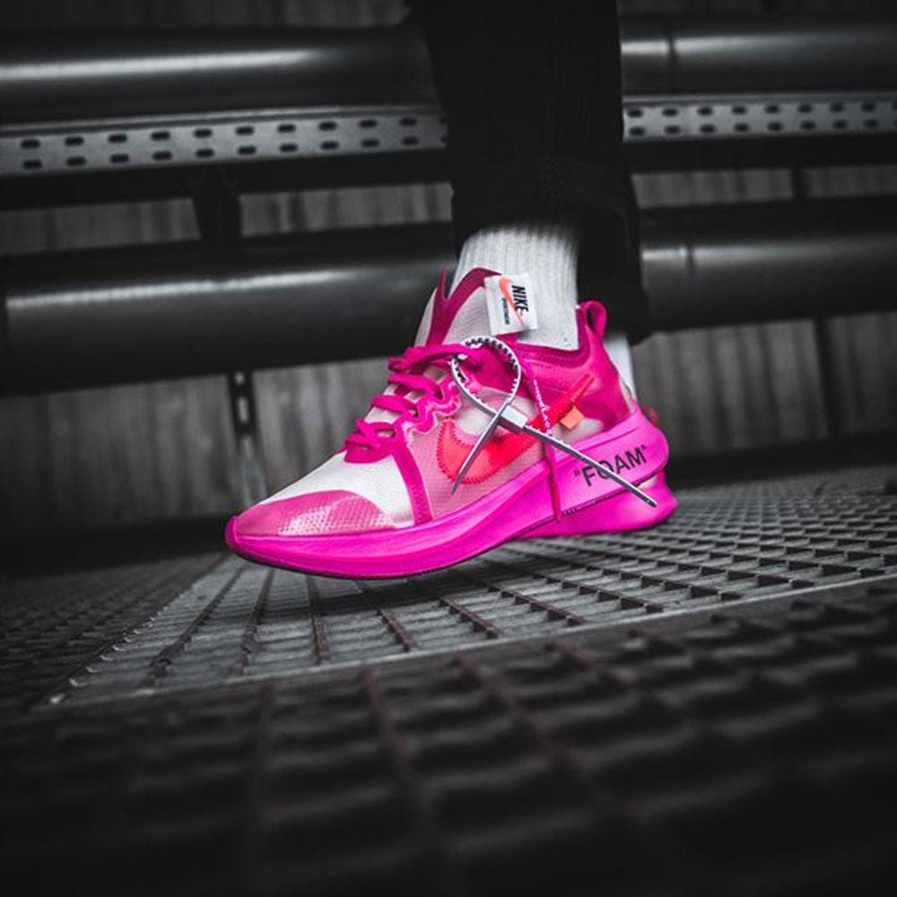 Pink nike zoom fly hotsell