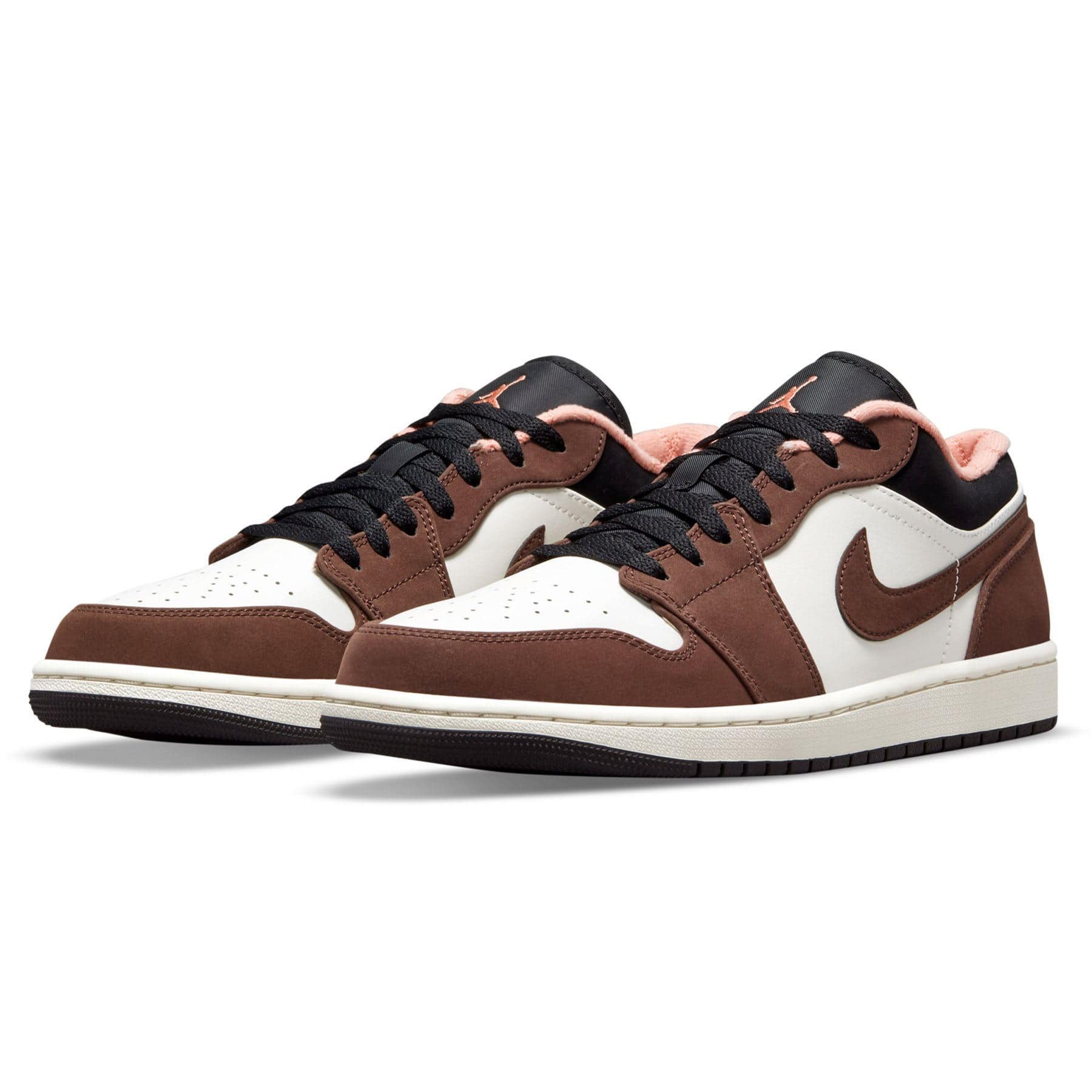 Air Jordan 1 Low Mocha Kick Game