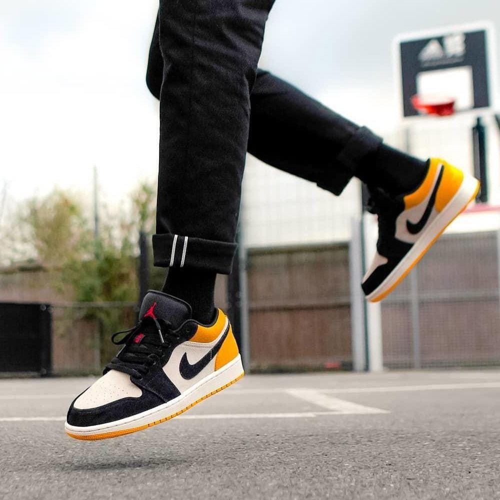 Aj 1 low university gold hotsell