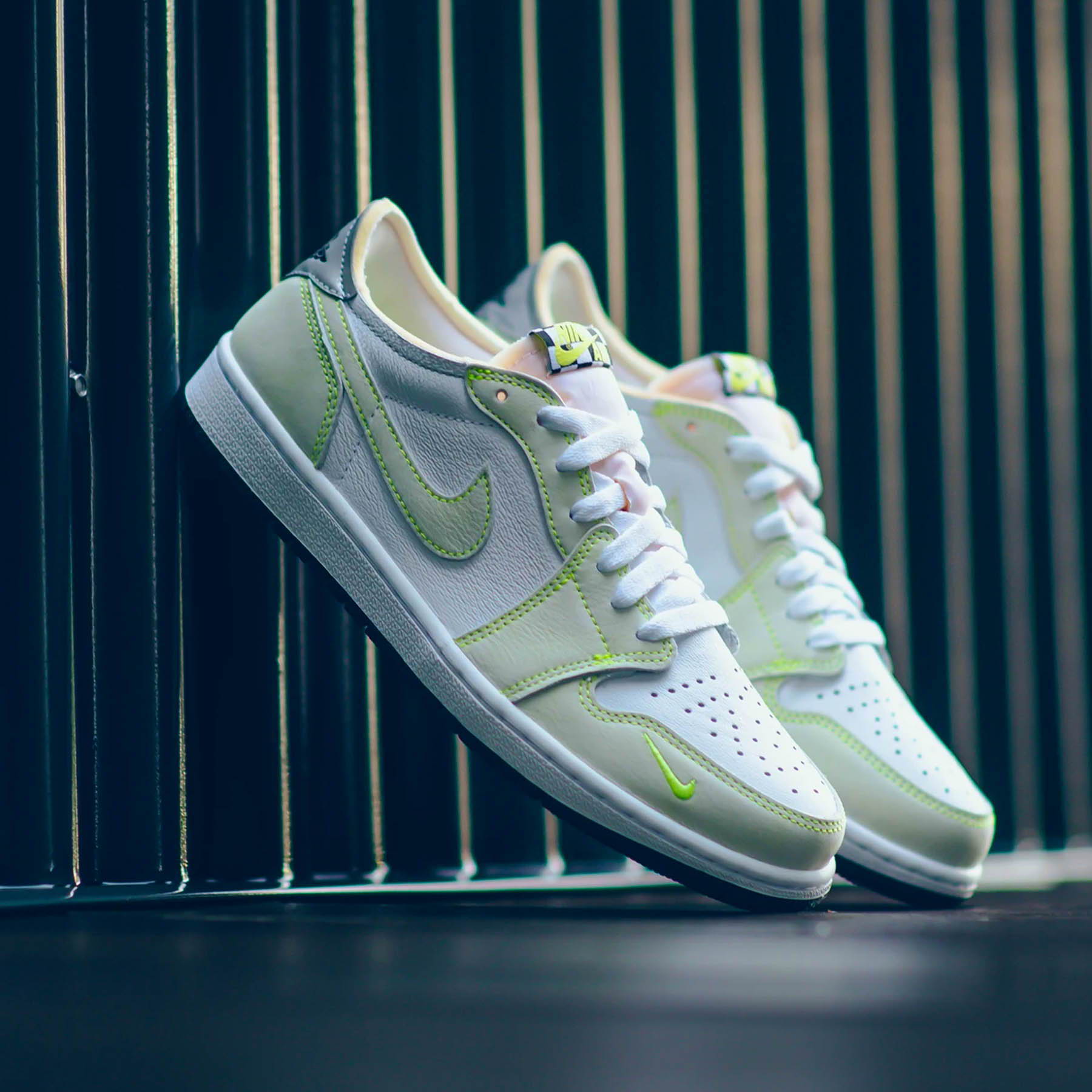 Air Jordan 1 Low OG Ghost Green Kick Game