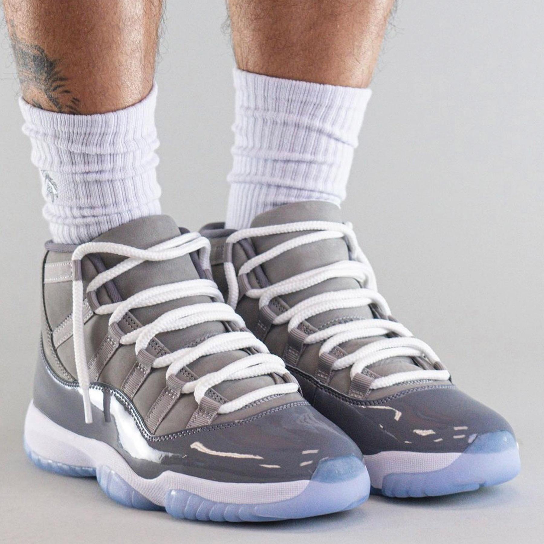 Retro 11 grey online