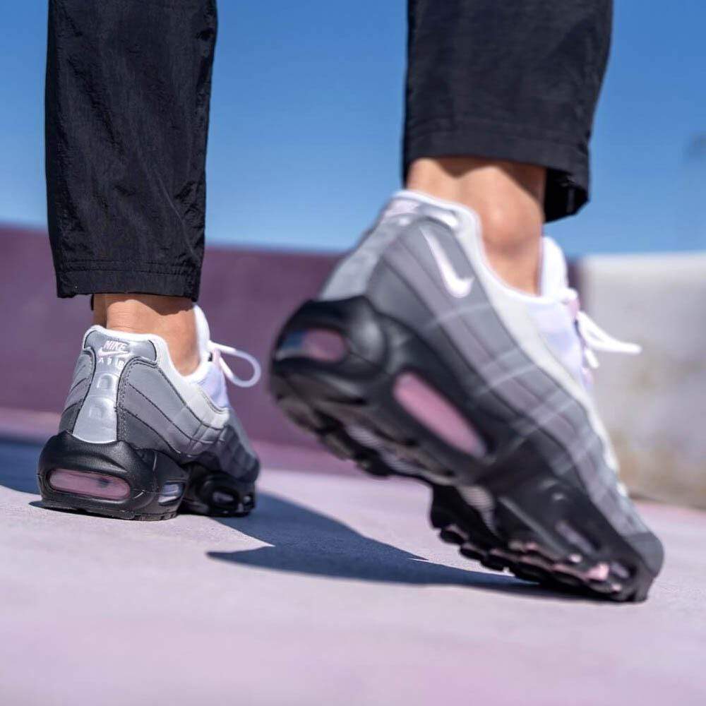 Gray and pink hot sale air max 95