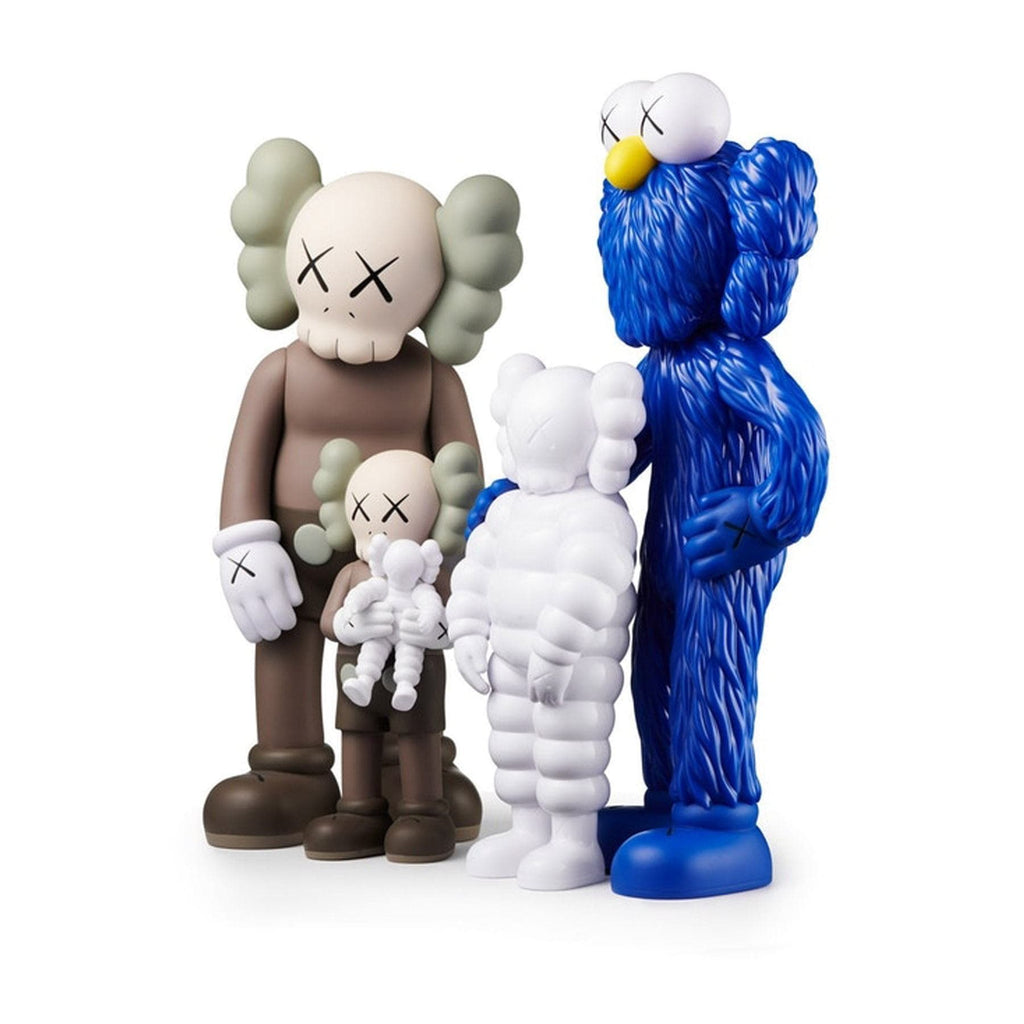 KAWS FAMILY Figures 'Brown/Blue/White' - Kick Game