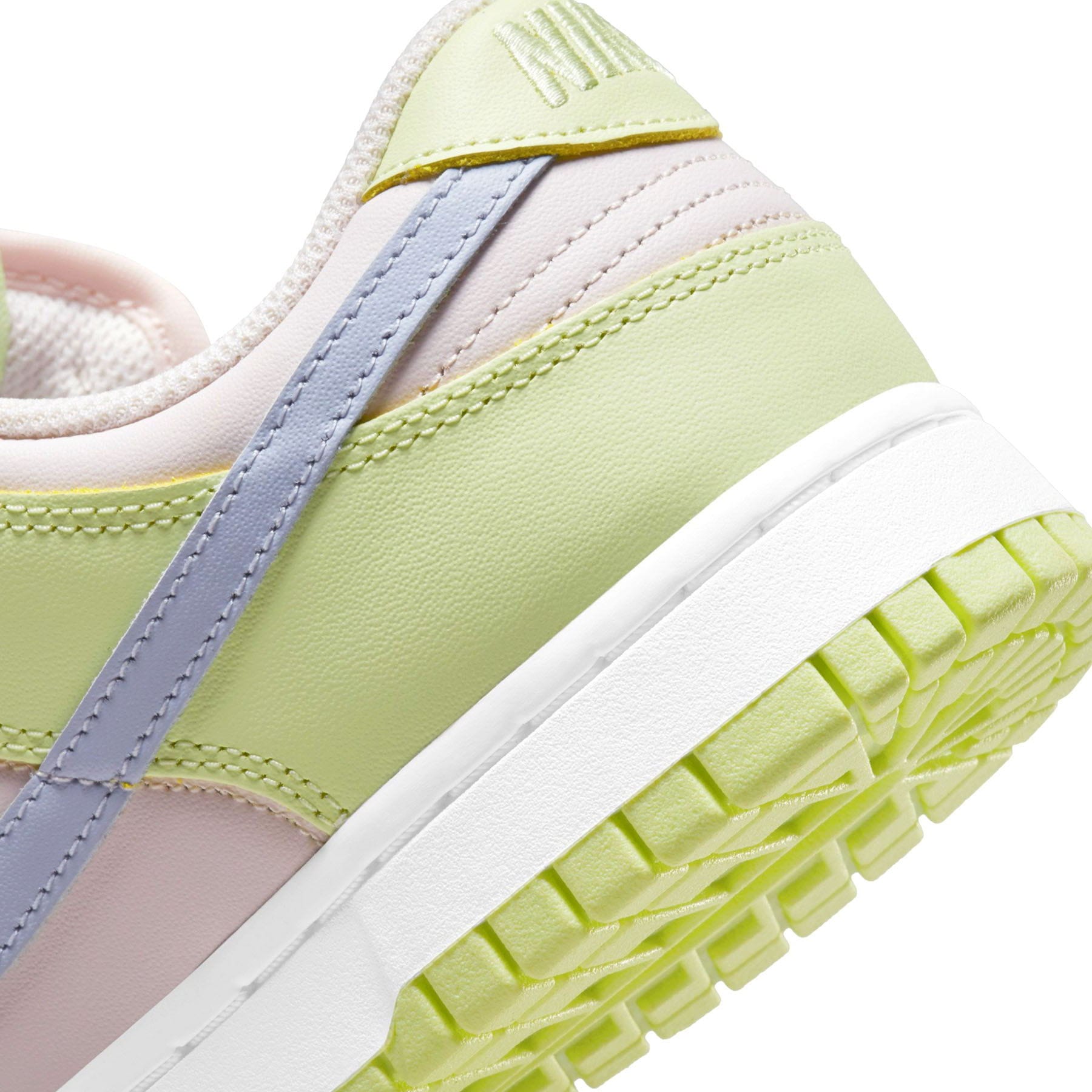 Af1 sales easter 218