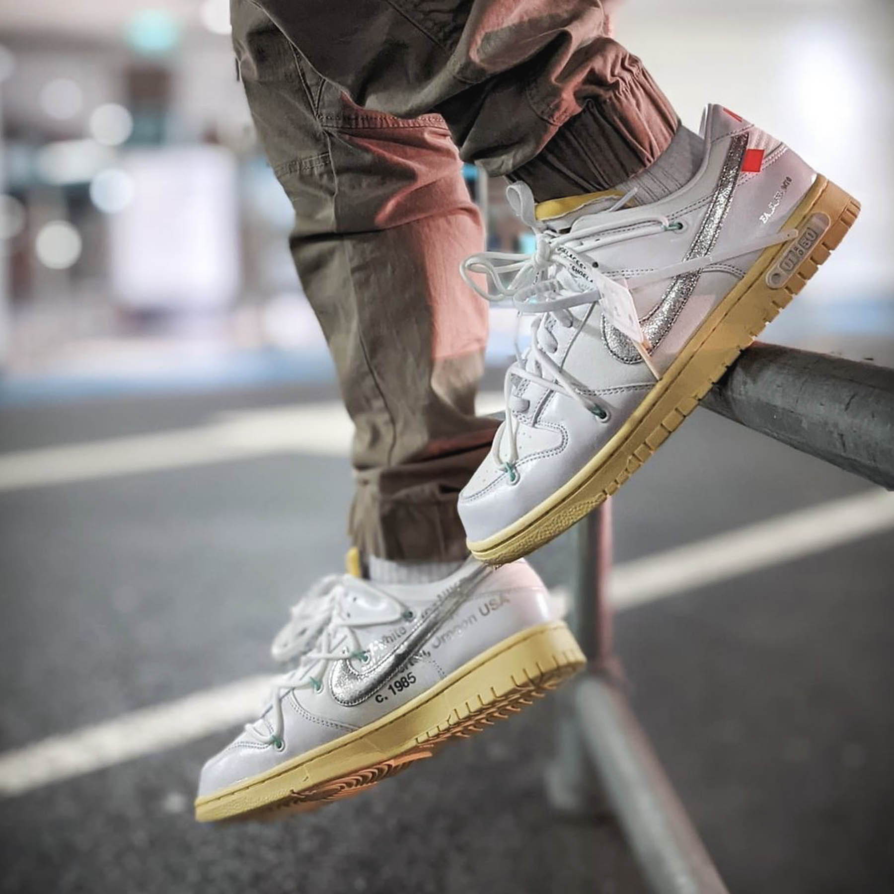 OFF-WHITE NIKE DUNK LOW 01of50 【送料込み】