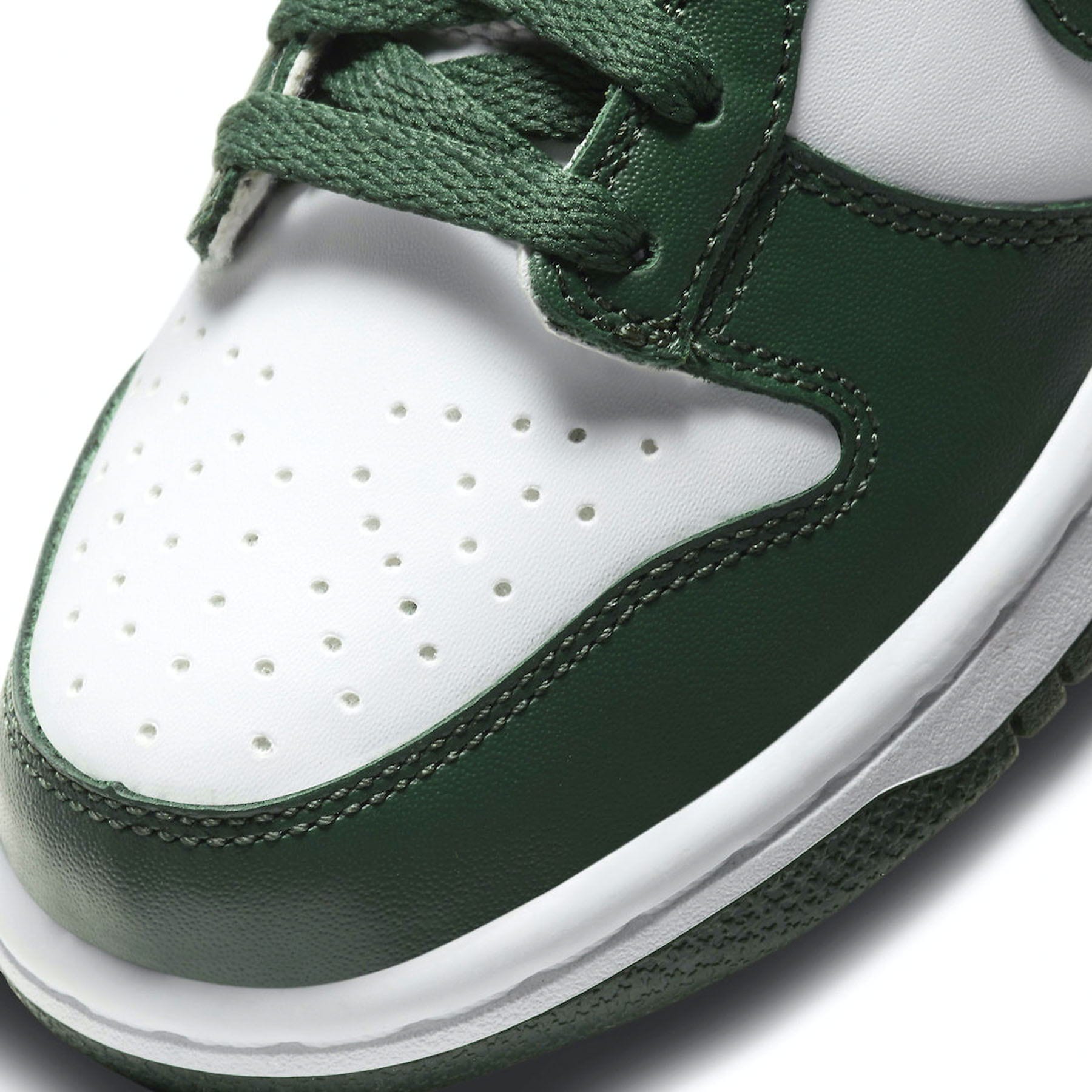 Michigan state nike deals shoes 219