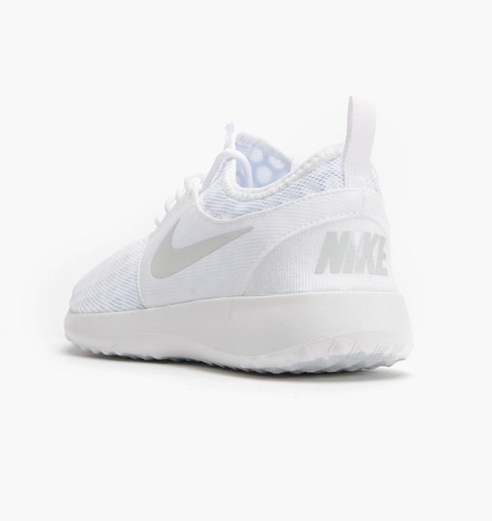 NIKE JUVENATE White Pure Platinum Kick Game