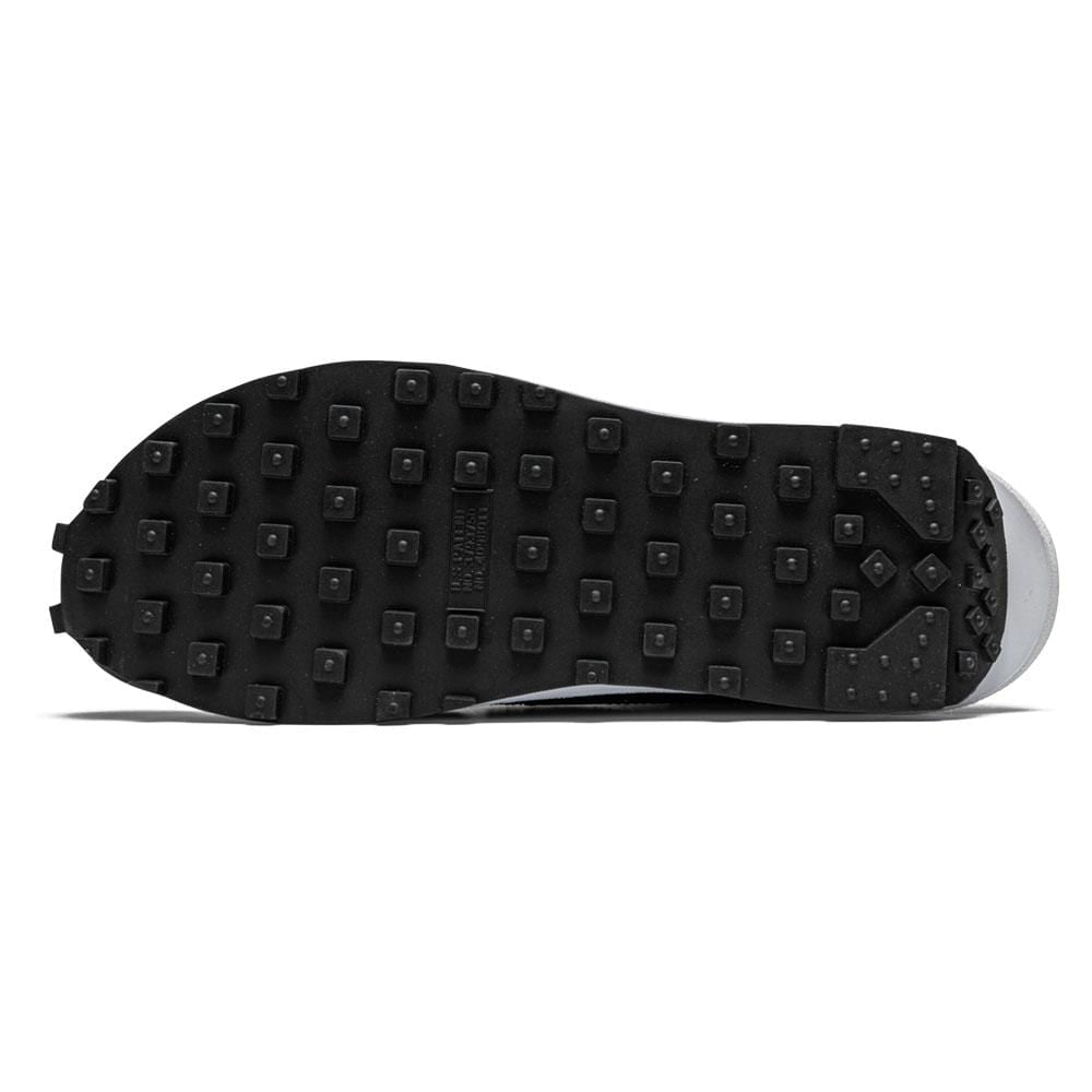 Nike x sacai waffle triple black best sale