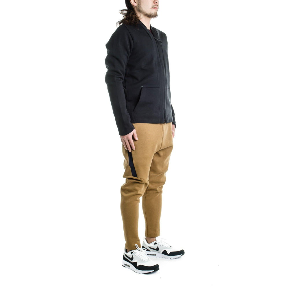 NIKE TECH FLEECE CROPPED PANTS - Golden Beige-Khaki - Kick Game