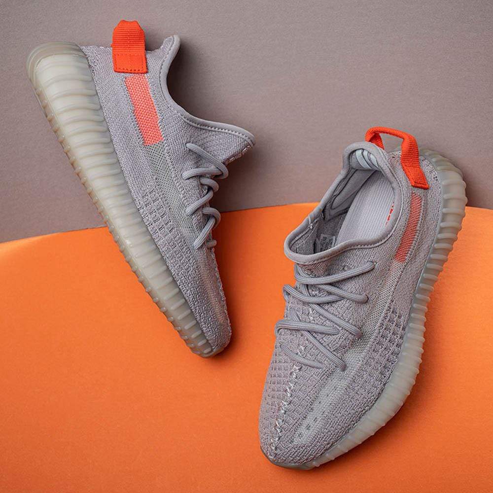 Yeezy Boost 350 V2 'Tail Light' — Kick Game